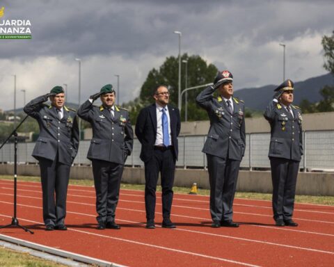 Pierluigi Biondi alla partenza della mille miglia della GdF