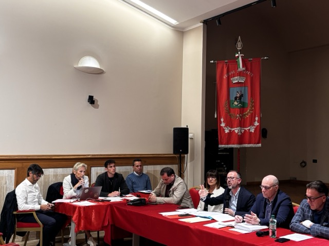 Il consiglio comunale straordinario di Nereto sul ponte di Campodino