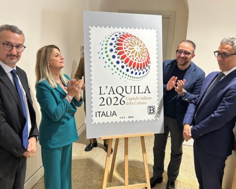 Capitale italiana della Cultura 2026, emesso il francobollo dedicato