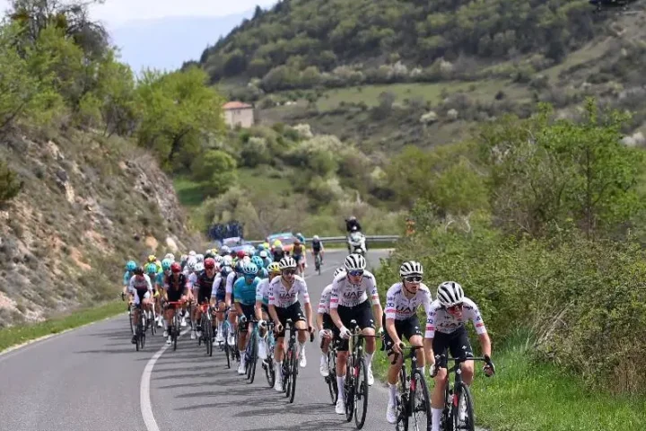 Un passaggio del giro d’Italia a San Demetrio Ne’ Vestini