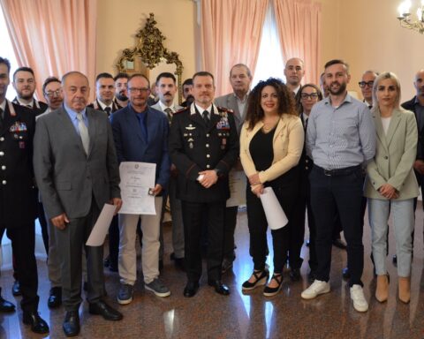 Il Comandante della Legione Carabinieri “Abruzzo e Molise” Celebra la “Giornata del Personale Civile dell’Amministrazione della Difesa”.