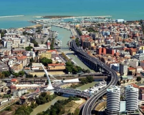Pescara Città metropolitana, La proposta del deputato di Azione Giulio Sottanelli