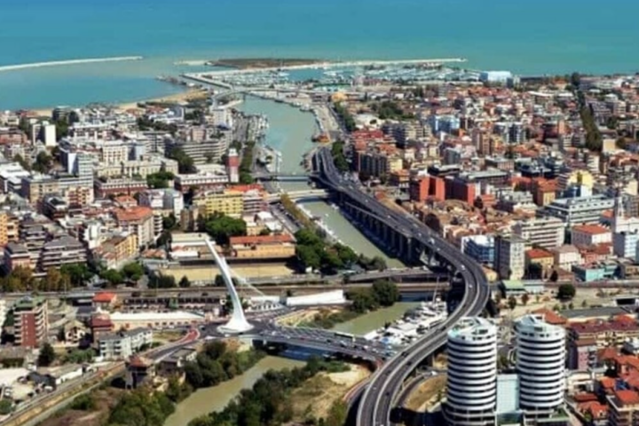 Pescara Città metropolitana, La proposta del deputato di Azione Giulio Sottanelli