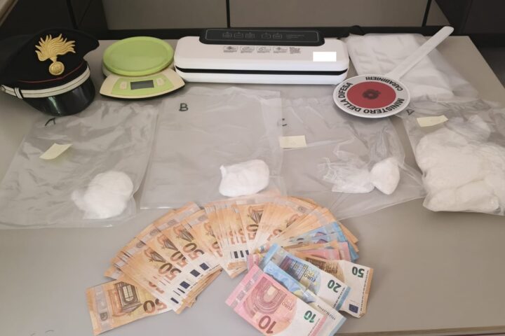 Pescara arresti per detenzione di sostanze stupefacenti