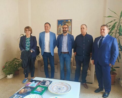 Rifiuti abbandonati e macerie post-sisma, firmato il Protocollo d’Intesa tra Comune dell’Aquila, ARPA Abruzzo e ASM