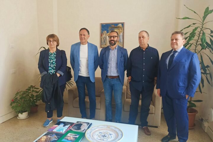 Rifiuti abbandonati e macerie post-sisma, firmato il Protocollo d’Intesa tra Comune dell’Aquila, ARPA Abruzzo e ASM