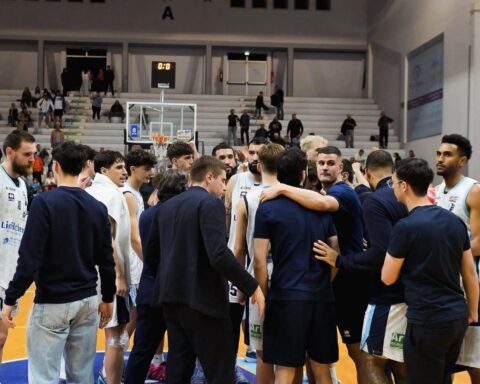 Roseto Basket VS Cento al Palamaggetti