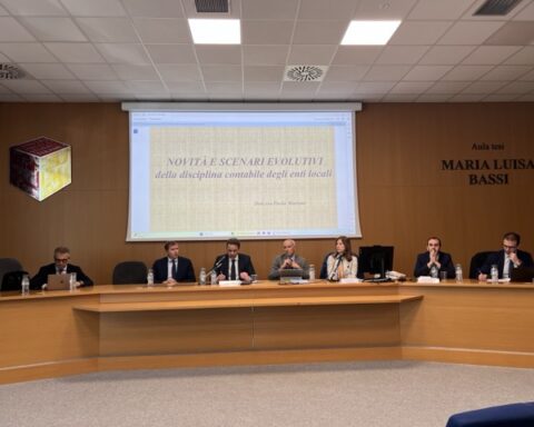 Tavolo dei relatori Provincia e università di Teramo