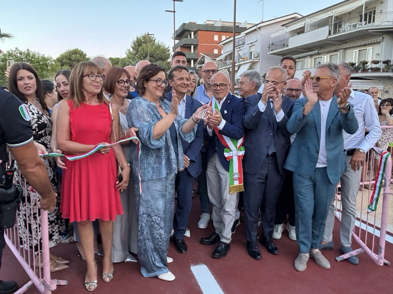 Il taglio del nastro del lungomare di Tortoreto