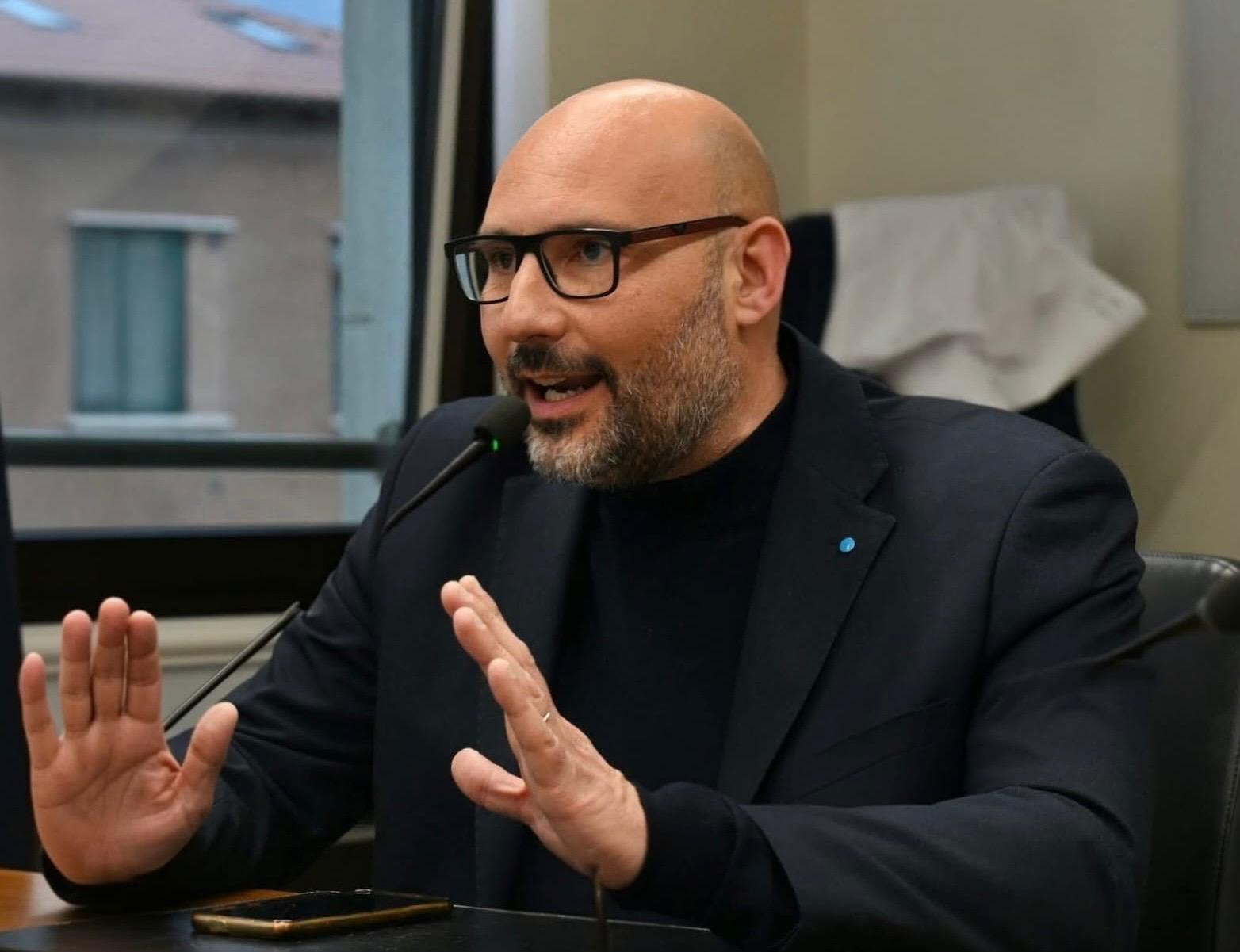 Massimo Longaretti, Uil Abruzzo.