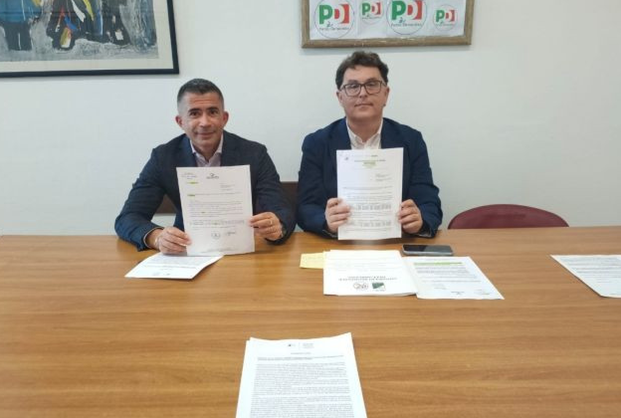 I consiglieri regionali del Pd, Paolucci e Blasioli, chiedono che il manager venga valutato con criteri chiari