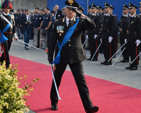 Cerimonia carabinieri L’Aquila