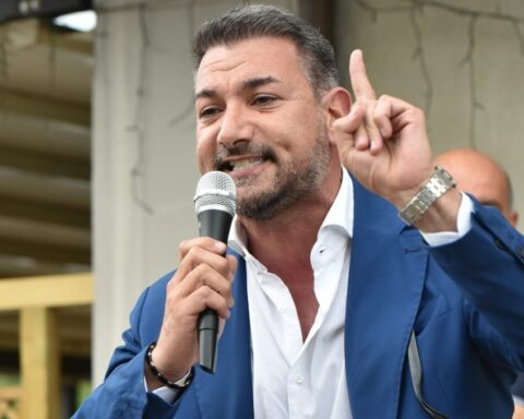 Carbone