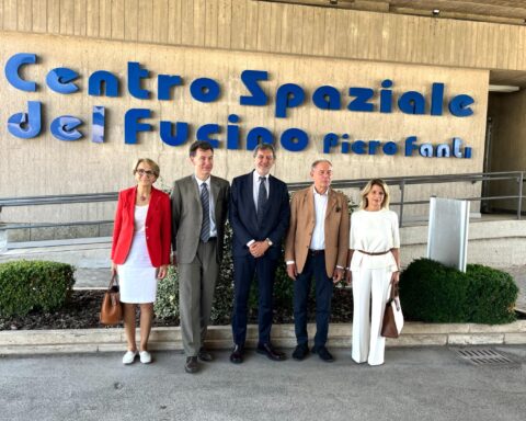 Visita al centro spaziale del fucino del ministro Urso