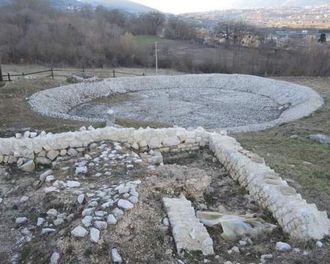 Palazzo Oliva ospiterà un centro di orientamento turistico e uno spazio espositivo a servizio della vicina e importante area archeologica di Forcona.