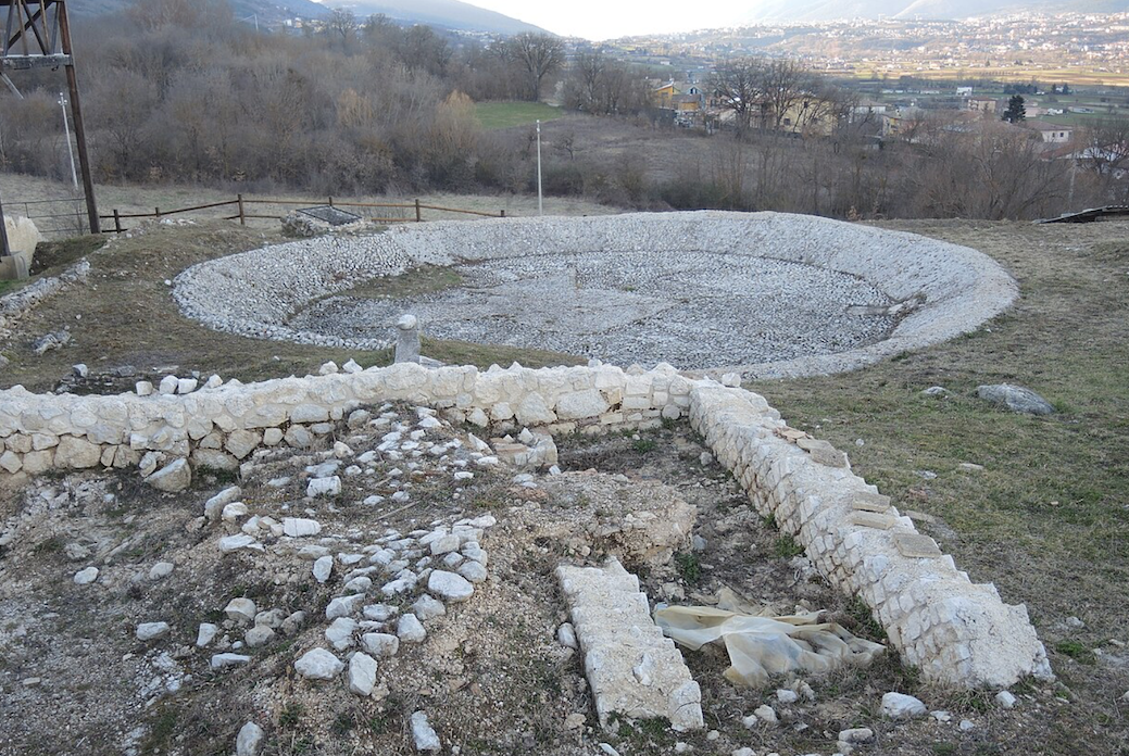 Palazzo Oliva ospiterà un centro di orientamento turistico e uno spazio espositivo a servizio della vicina e importante area archeologica di Forcona.