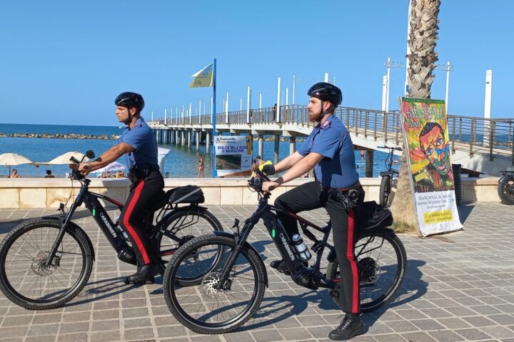 STAGIONE ESTIVA 2026 CON I CARABINIERI IN BICICLETTA LUNGO IL LITORALE DELLA PROVINCIA TEATINA