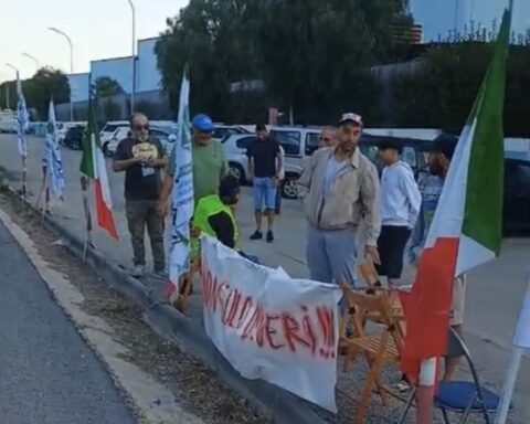 Sciopero alla Polyplast di Castilenti