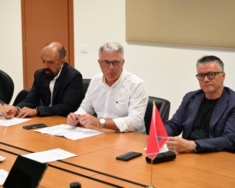 Dino Pepe nella Conferenza capigruppo in Regione