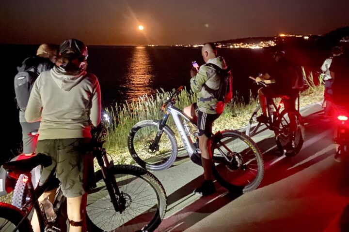 Pedalata notturna sulla costa dei trabocchi