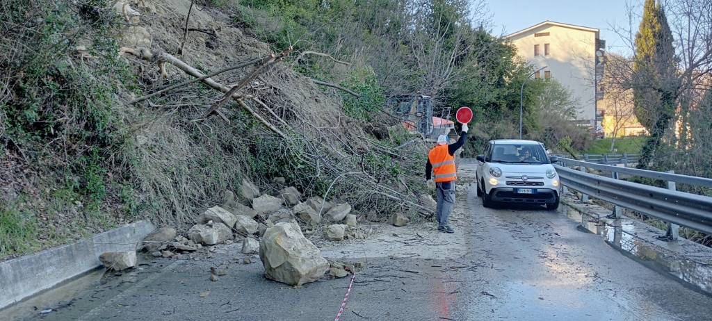 Manutenzione strade Provincia Bisenti
