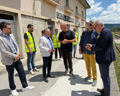 AL VIA LA RIQUALIFICAZIONE DELLA STAZIONE DI CASTEL DI SANGRO: RFI INVESTE 800 MILA EURO SULLA TRANSIBERIANA D’ITALIA