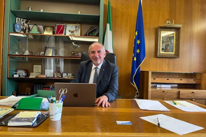 Il rettore dell’Università d’Annunzio, Liborio Stuppia, illustra i risultati OTTENUTI DALL’ATENEO ed il posizionamento nella classifica del Censis