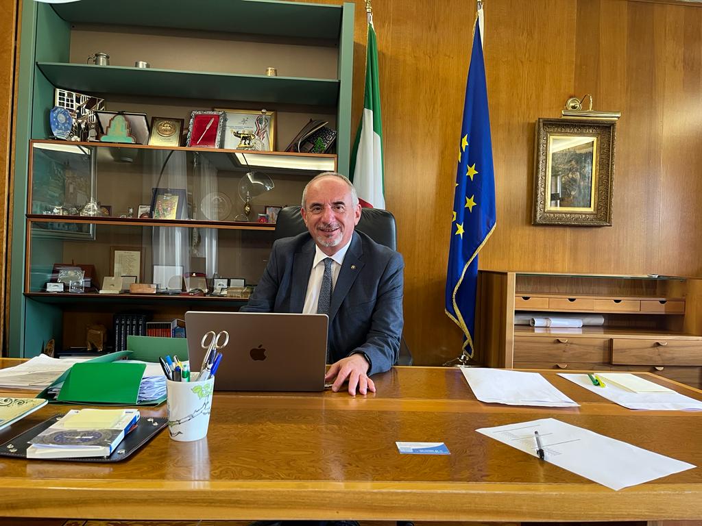 Il rettore dell’Università d’Annunzio, Liborio Stuppia, illustra i risultati OTTENUTI DALL’ATENEO ed il posizionamento nella classifica del Censis