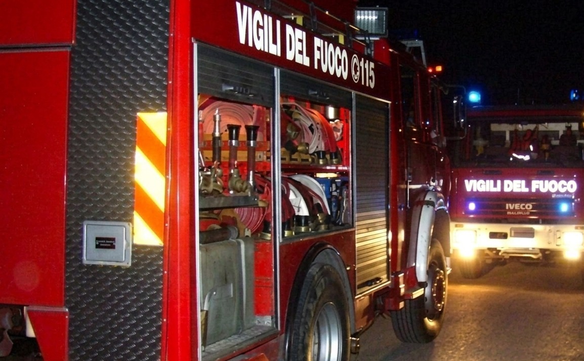 Vigili del Fuoco in azione di notte