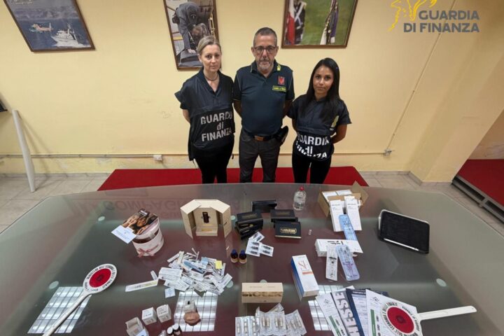 GdiF L’AQUILA: SEQUESTRATI NUMEROSI FARMACI PER TRATTAMENTI ESTETICI E DENUNCIATO UN SOGGETTO PER ESERCIZIO ABUSIVO DELLA PROFESSIONE MEDICA.