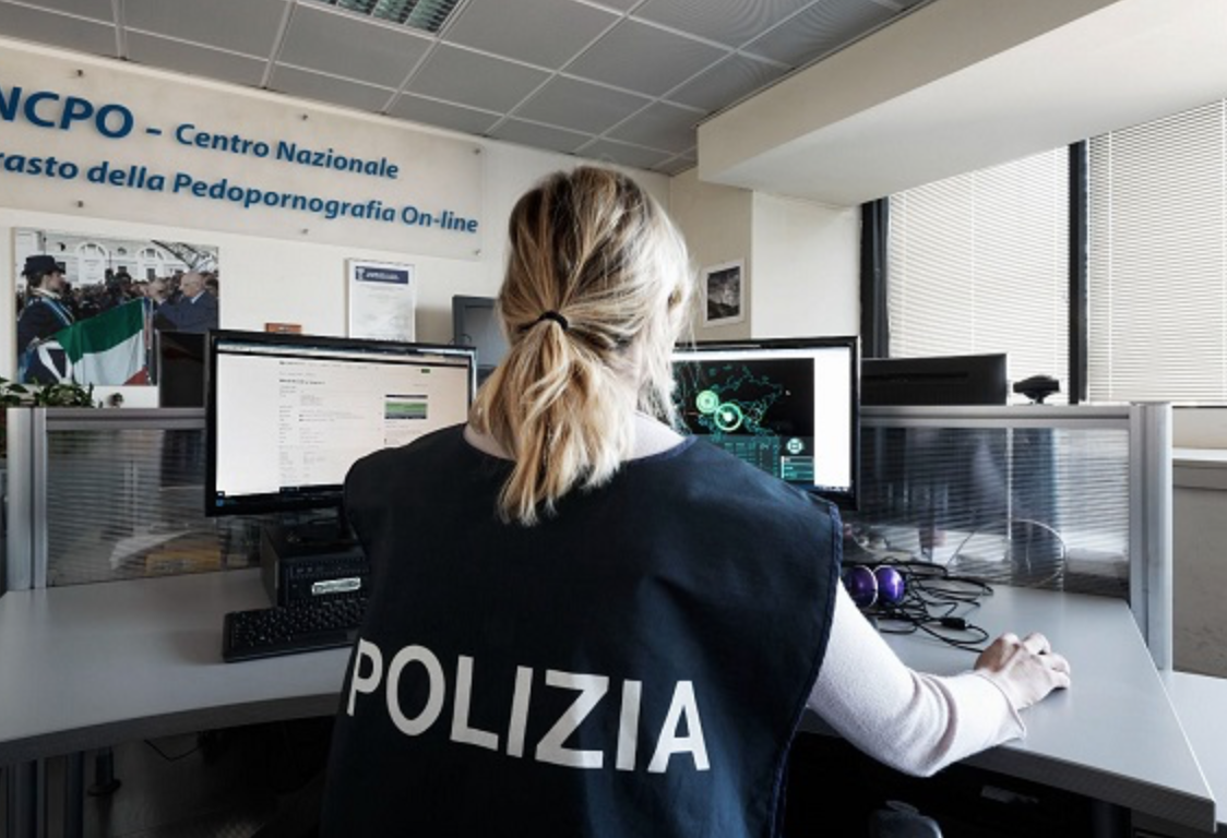 Sfruttamento sessuale di minorenni online, 7 arresti e 30 indagati. Perquisizioni anche a Pescara