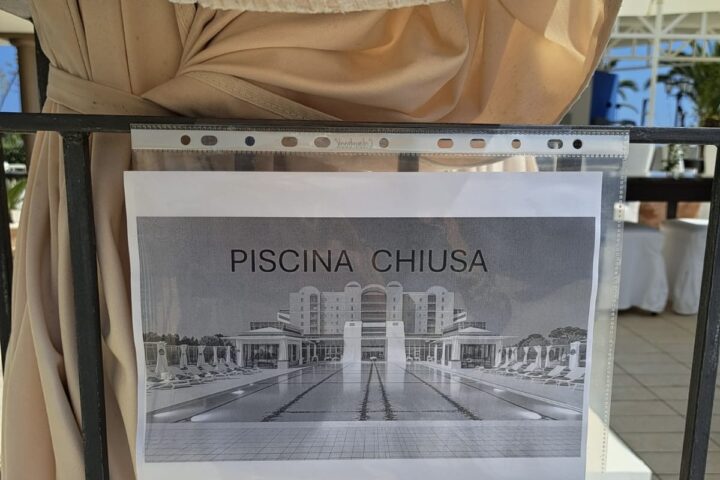 Piscina chiusa