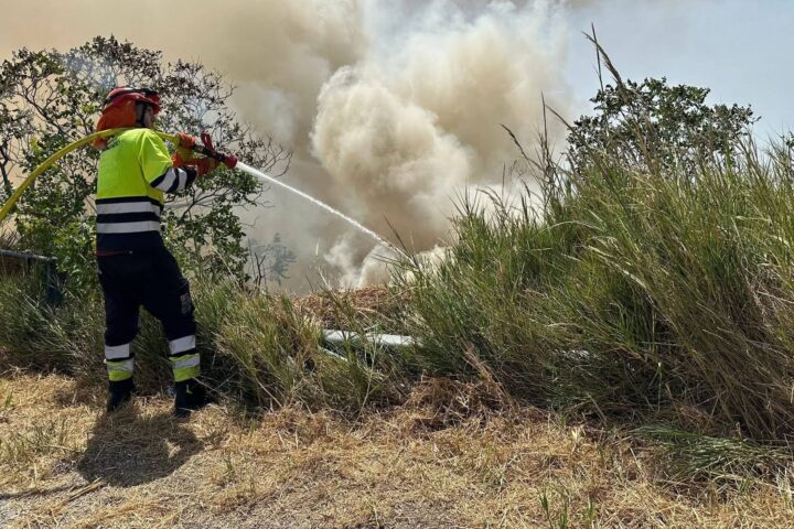 Incendio alla riserva dei calanchi di atri