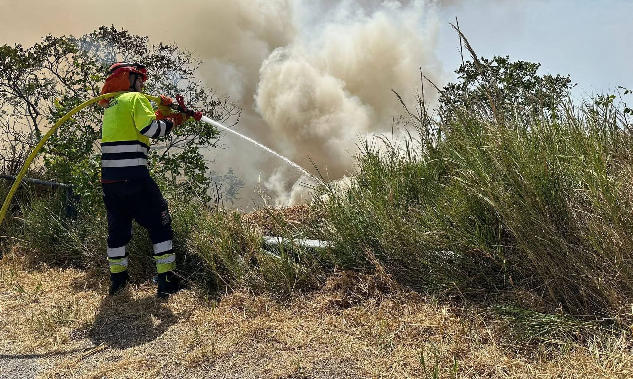 Incendio alla riserva dei calanchi di atri
