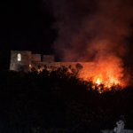 Incendio al Castello di Ortona dopo i fuochi d’artificio