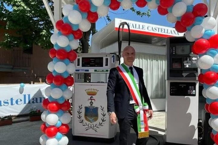 a Valle Castellana il distributore è comunale