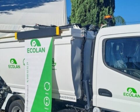 ECOLAN DISTRIBUISCE CONTENITORI PER I PANNOLINI A FOSSACESIA