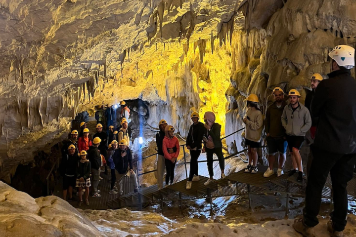 LA GROTTA DEL CAVALLONE A TARANTA PELIGNA, CHIETI