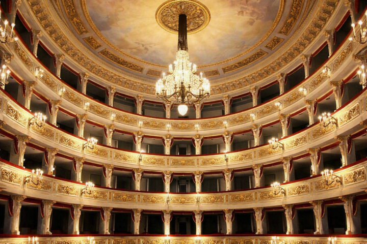 Teatro comunale L'aquila