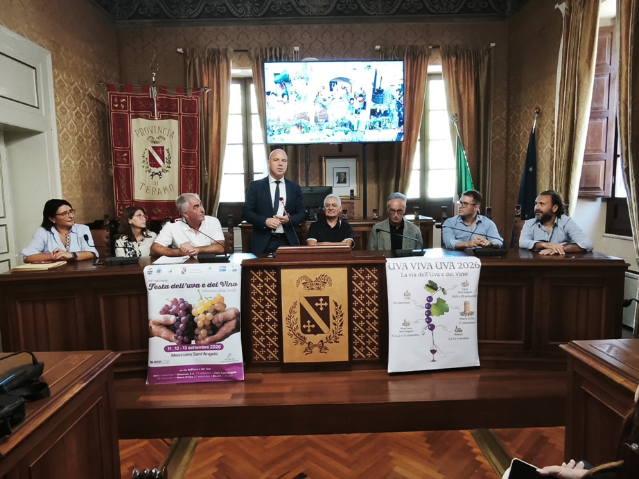 Conferenza stampa in Provincia Festa dell’uva a Mosciano