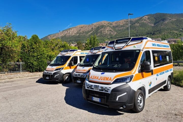 Nuove ambulanze Asl 1